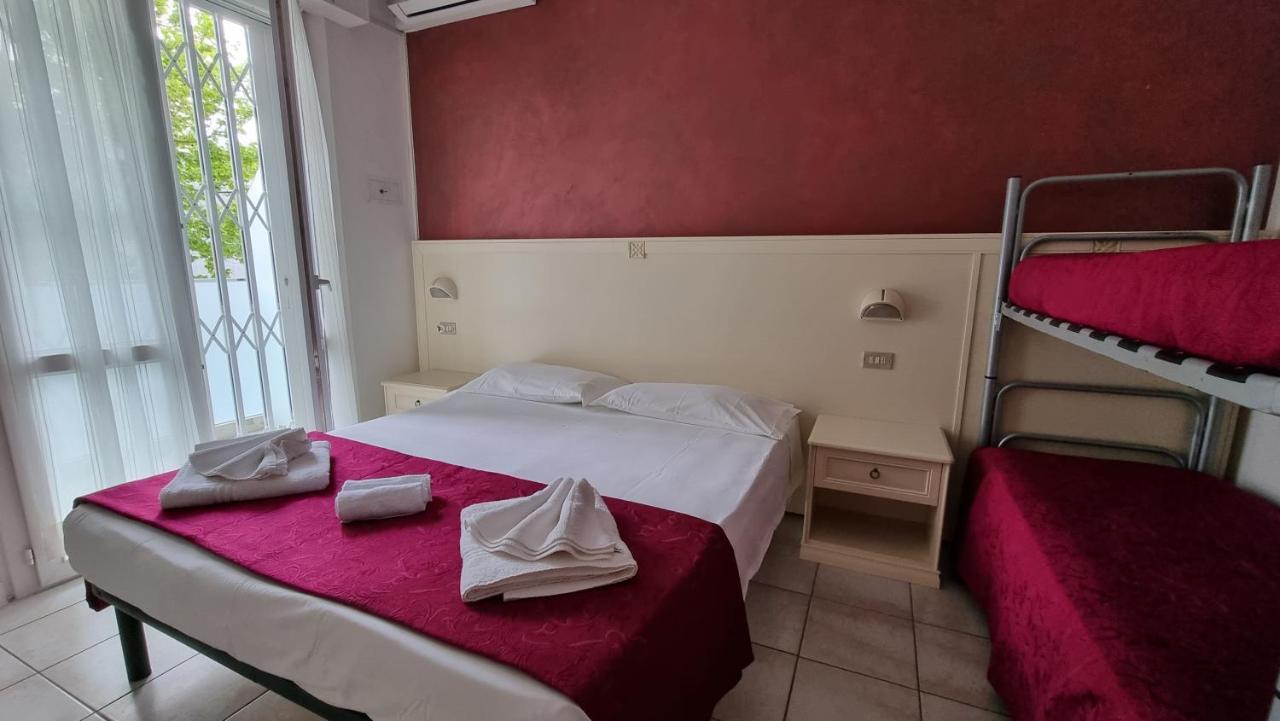 Hotel Costanza Cesenatico Ngoại thất bức ảnh