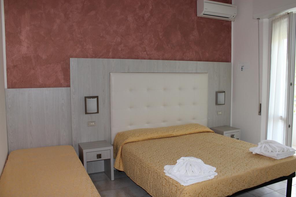 Hotel Costanza Cesenatico Phòng bức ảnh