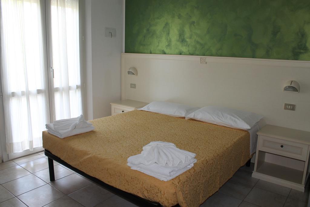 Hotel Costanza Cesenatico Phòng bức ảnh