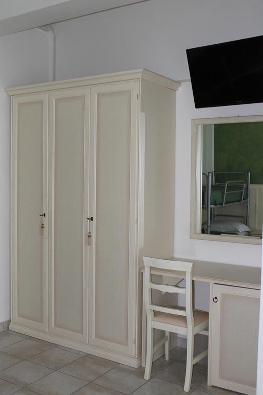 Hotel Costanza Cesenatico Phòng bức ảnh